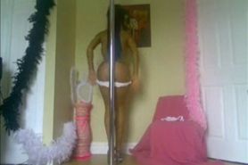 Busty stripper works it on cam!