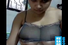 young indian shows her huge tits in webcam - video 3