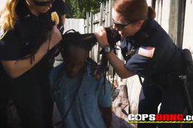 Rasta dude got his huge cock sucked by a police officer after getting arrested Check the full video