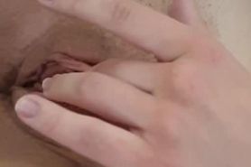 Teen luxary pussy massaging