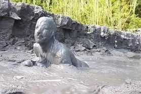 Naked Clay Bath