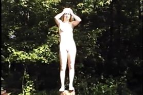 Kelli Outdoor Nude Tease