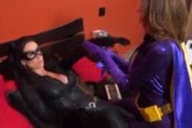 batgirl and catwoman finding out each others identity