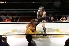 Japanese Wrestling - Yuzuki Aikawa vs Act Yasukawa