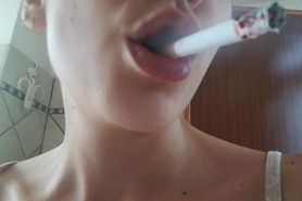 SMOKING DANGLE CIGARETTE
