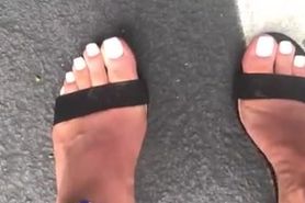 Perfect_Arch_Queen- Cum on Toes and Heels in Public!