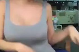 Chinese bouncing tits