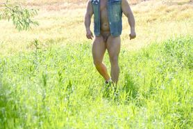 Straight Muscle Bull walks naked in a field Village Men OnlyFans/WorldStudZ