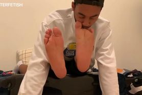 • Jhordan Size 13 Foot Worship - FULL VIDEO on Gumroad