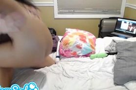pyra price and charley hart getting each other off with big vibrators on camsoda
