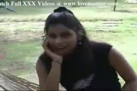 Indian Girl Popping Tits In The Puplic