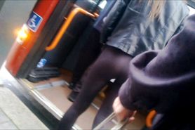 looking around town for girls in wetlook leggings