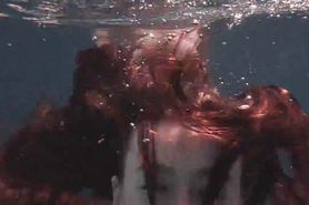 2013-08-01 Underwater romance