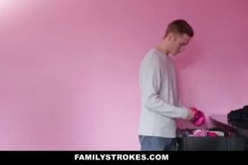 Familystrokes - Cumming Home To New Step Sis