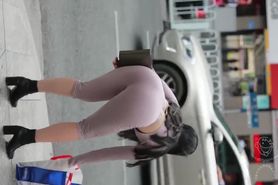 shopping girl with tight yoga pants tight leggings ??????????????