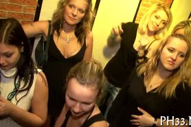 Blonde girls wants to be fucked hard - video 9