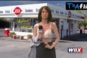 Kristen Wiig Underwear Scene  in Saturday Night Live