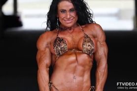 Vascular muscle legend Debbie shows off her perfect shredded body