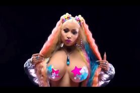 Nicki Minaj's Juicy Black Ebony Titties Shaking- Trollz
