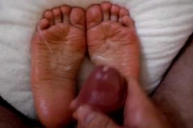 cumshots for SE Asian Toes an Soles