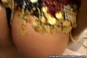 INDIAN PORN QUEENS - Cock Sucking Indian Babe