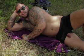 large Hunk Outdoor Pee And Cum ????????????