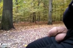 A man wanks his dick in public in Germany 7