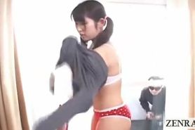 Subtitle CFNM Japanese schoolgirl and milf catch peeper