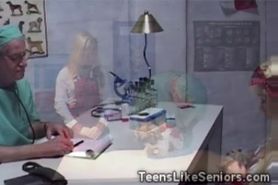 Slutty blonde shows her body to the older doctor