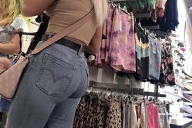 The Best PAWG Jeans Ass!