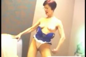 LadiesErotic Amateur granny striptease