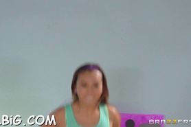 Gal gets jizz on her face - video 39