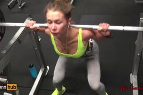 Public sex - Horny fit feen wants cum on her gym pants at the gym. Mia