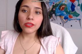 Latina Camgirl Showing The Roof Of Her Mouth