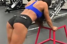 Instagram gym ass
