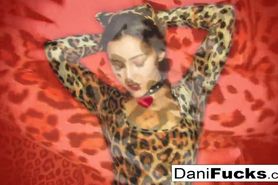 Dani Daniels fingers her tight wet pussy - video 2
