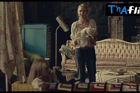 Dree Hemingway Underwear Scene  in While We'Re Young