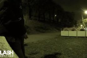 Night Dickflash for 2 Teen in Park