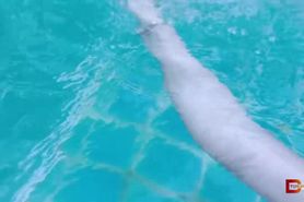 My Cute Teen Swimming releases a very attractive foot-Pu Joy168