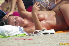 Amateur Topless Beach Voyeur Teens - Hidden Cam Spy Video
