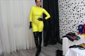 Breathplay in Latex Catsuit II