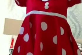 Minnie Mouse Gets Dressed