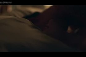 Elisabeth Moss - The Handmaid's Tale 720p