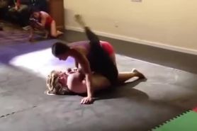 Sexy_competitve_wrestling