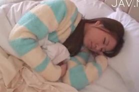 cute jap girl get screw while she is sleeping