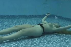 Maggie underwater pleasure 3