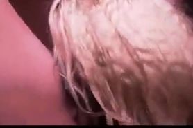 Hubby Filme blonde Frau in mehreren Creampie gangbang