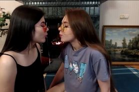Webcam Lesbians Spit Play Compilation (oct-nov 2019)