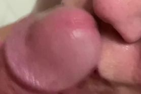 TRY NOT TO CUM TO CLOSEUP SHOWER BLOWJOB!