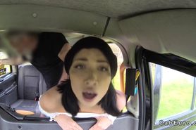 Fake taxi driver gets face sitting
